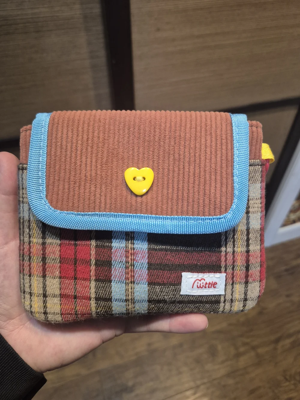 Plaid Mini Multifunctional Pouch - Picture 3 of 9